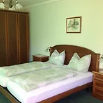ゲストハウス Haus Kaernten 3*